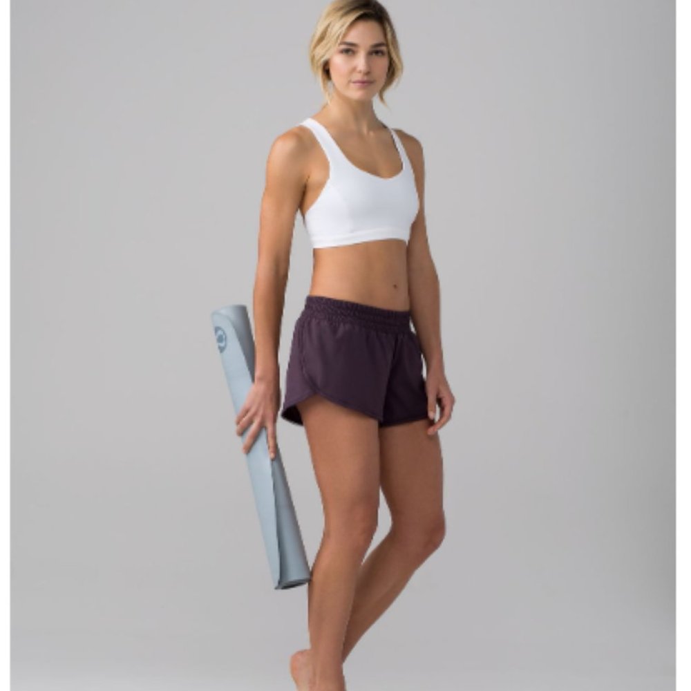 Lululemon Seek The Heat Short II 2.5" 8 Black Currant